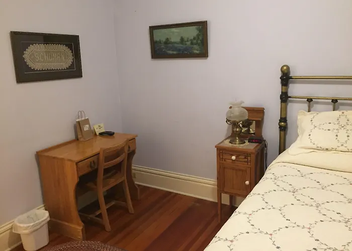Mansion House Motel