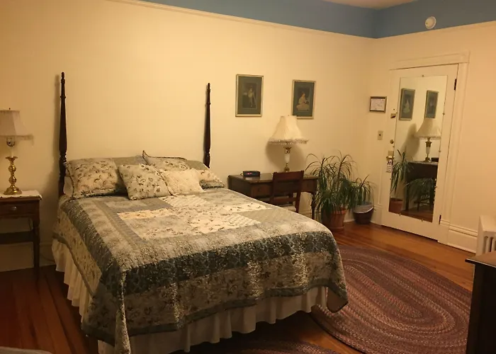 Mansion House Motel