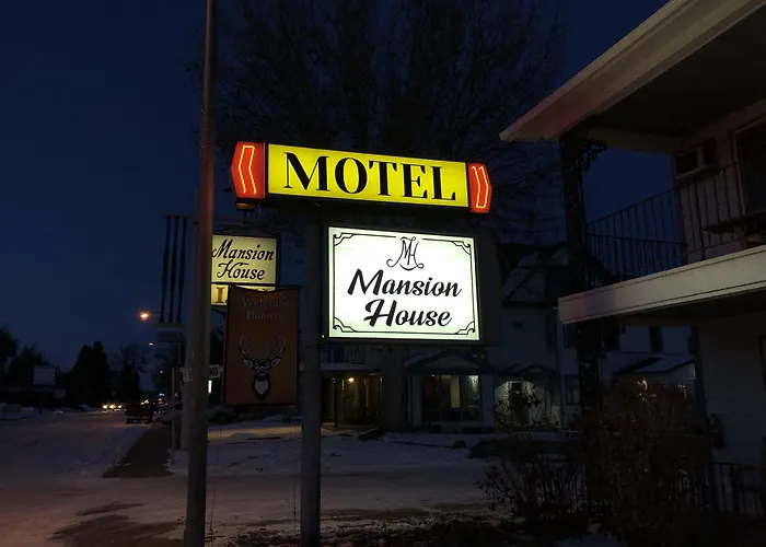 Mansion House Motel 3*